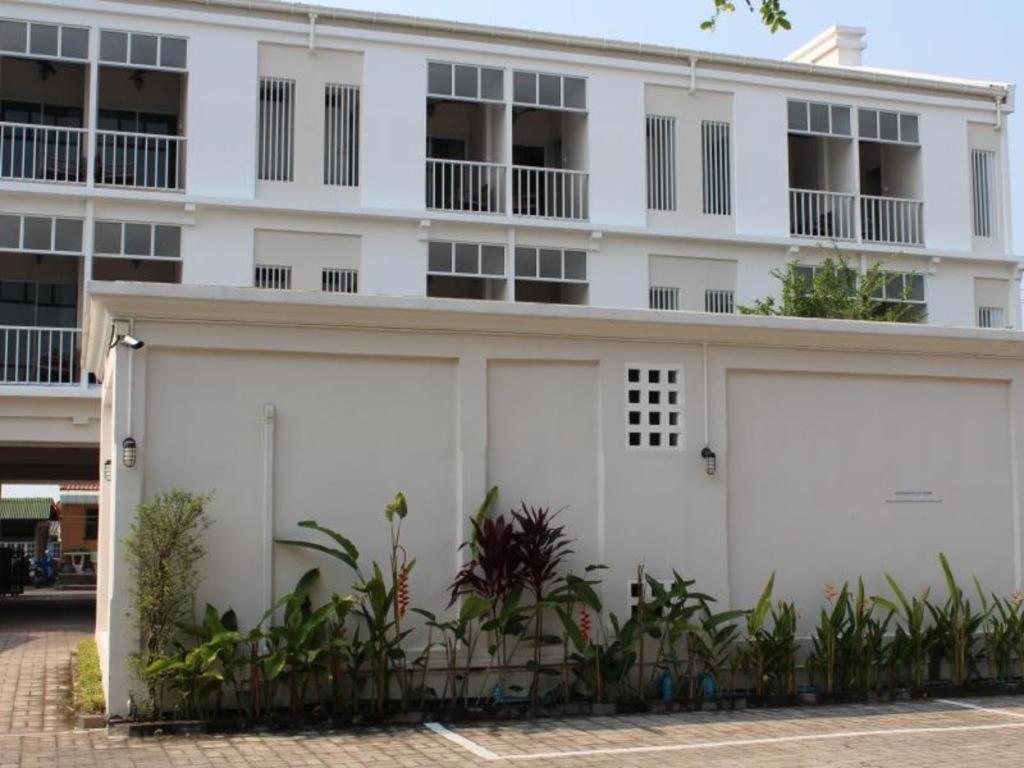 Hotel Baan Pimpisa Bang Sare Exterior foto