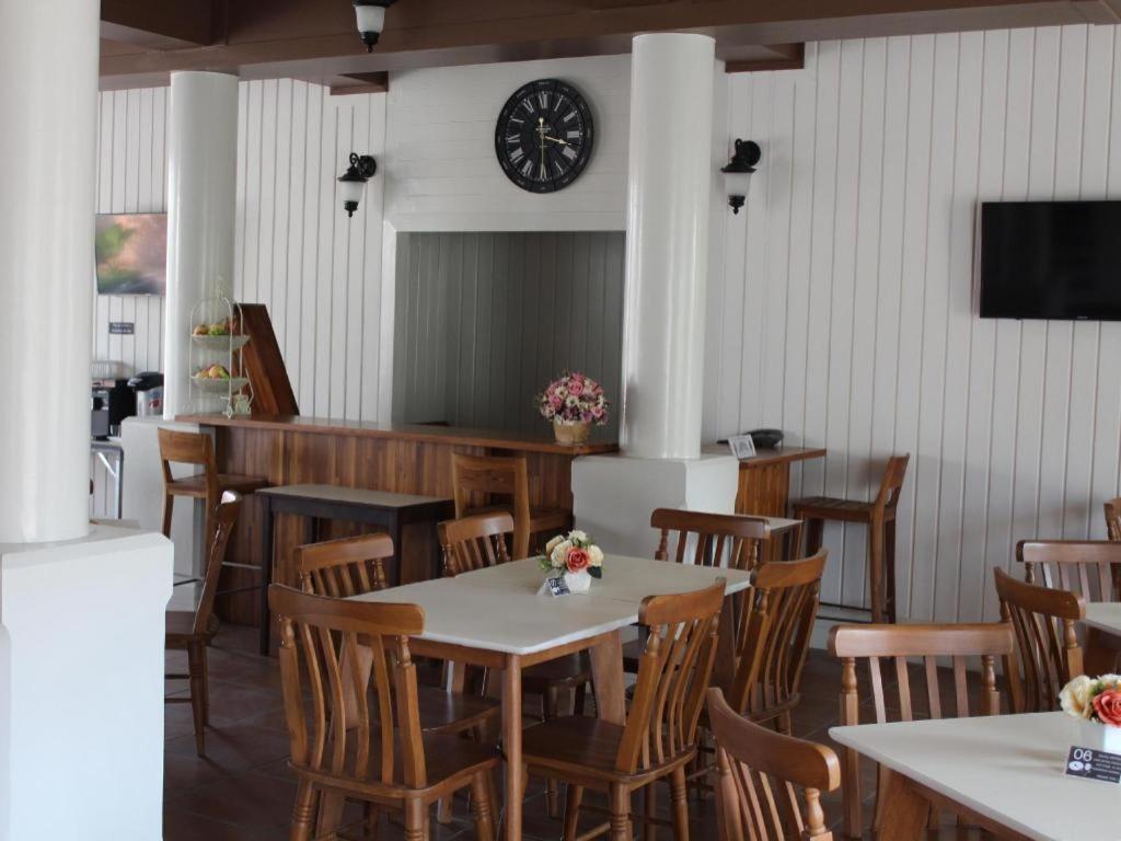 Hotel Baan Pimpisa Bang Sare Exterior foto