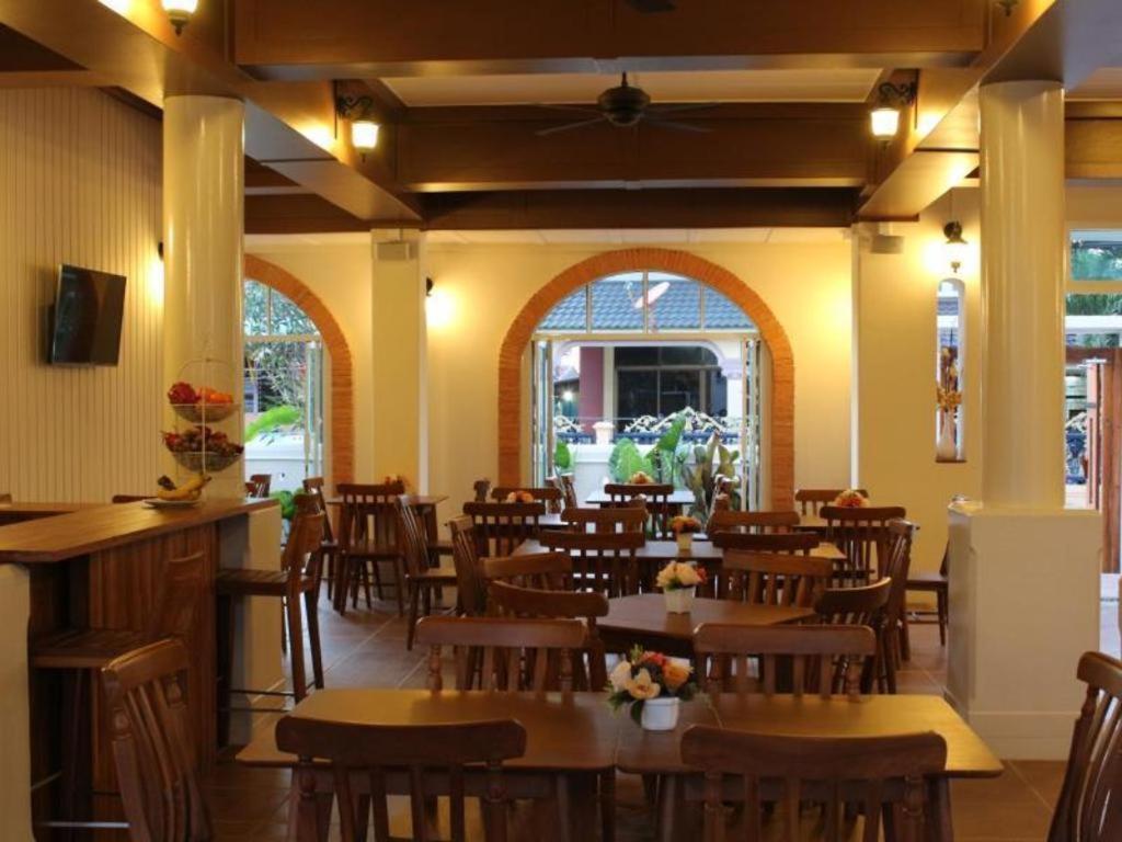 Hotel Baan Pimpisa Bang Sare Exterior foto