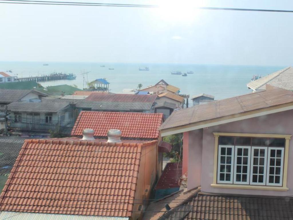 Hotel Baan Pimpisa Bang Sare Exterior foto