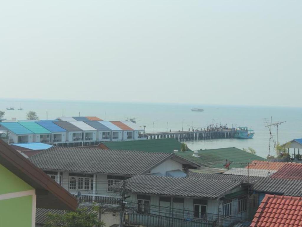 Hotel Baan Pimpisa Bang Sare Exterior foto
