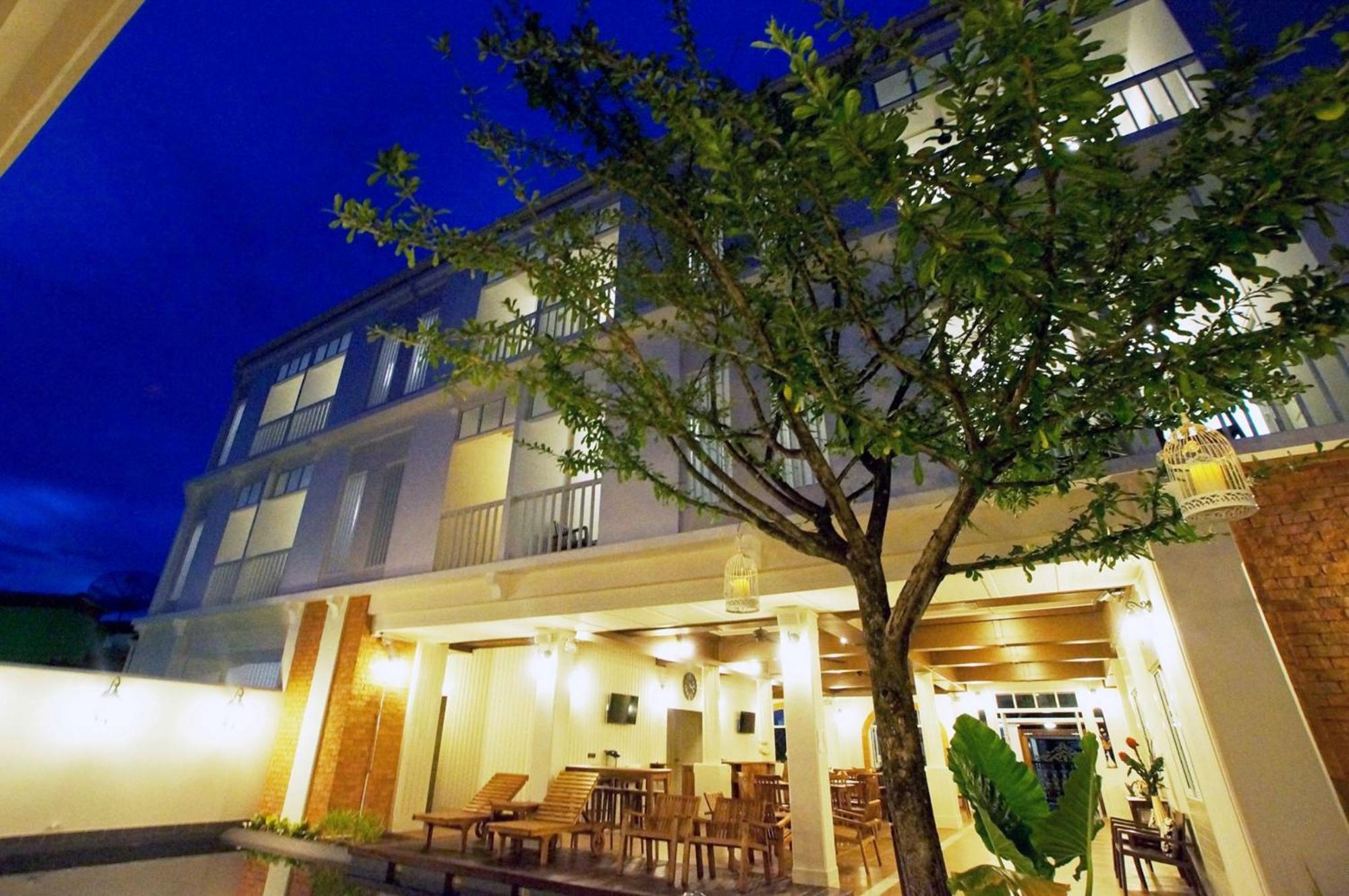 Hotel Baan Pimpisa Bang Sare Exterior foto